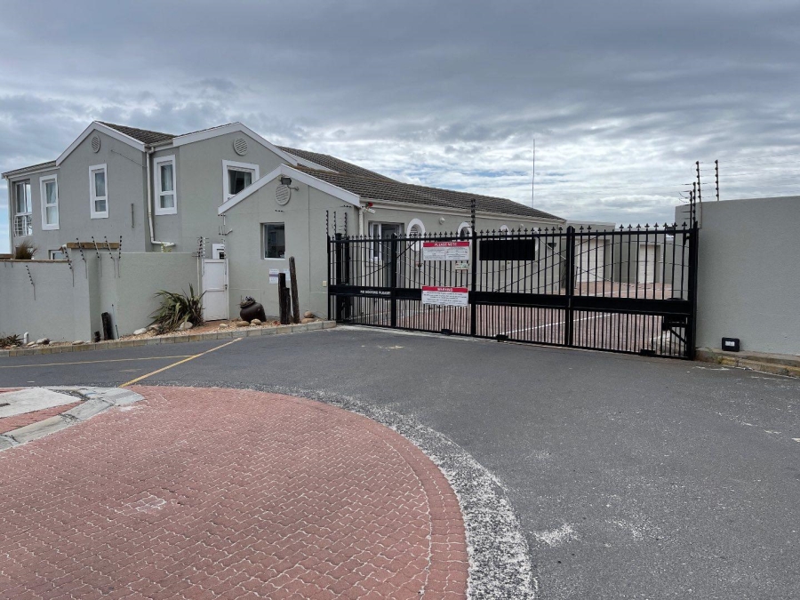 To Let 2 Bedroom Property for Rent in Big Bay Western Cape
